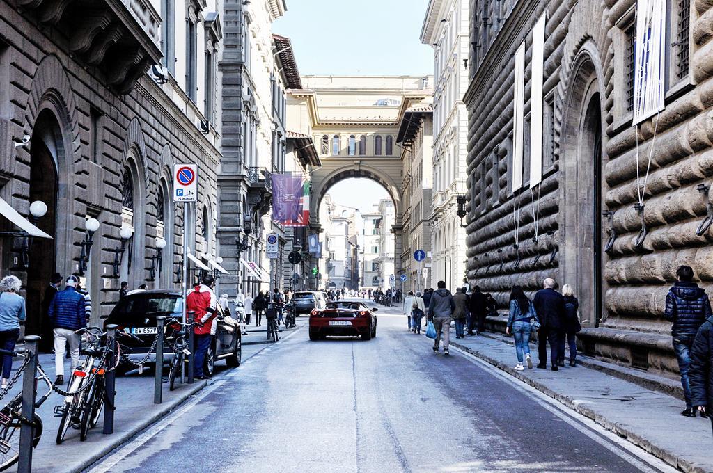 Uffizi Apartment فلورنس الغرفة الصورة